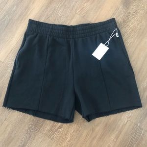 GOOD AMERICAN BLACK SWEAT SHORTS